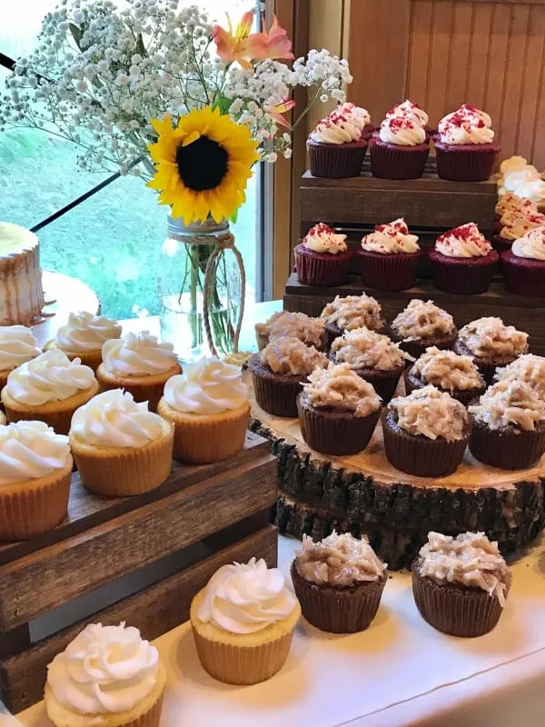 Wedding cupcakes